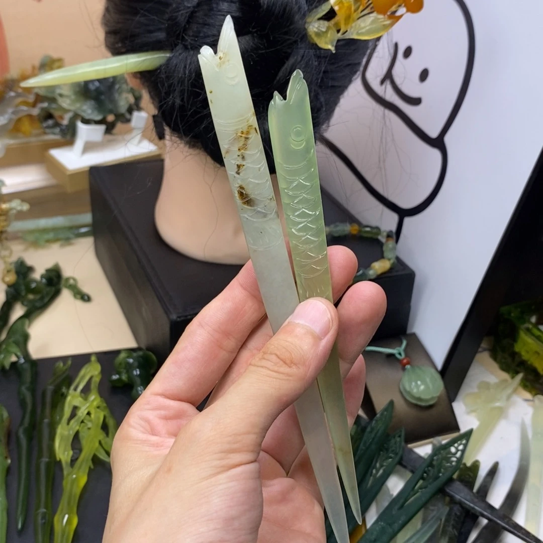 蛇纹石玉合金颈饰雲*鱼