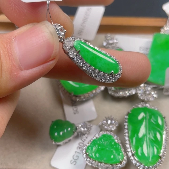 翡翠银S925镶嵌吊坠(不含链)翡翠