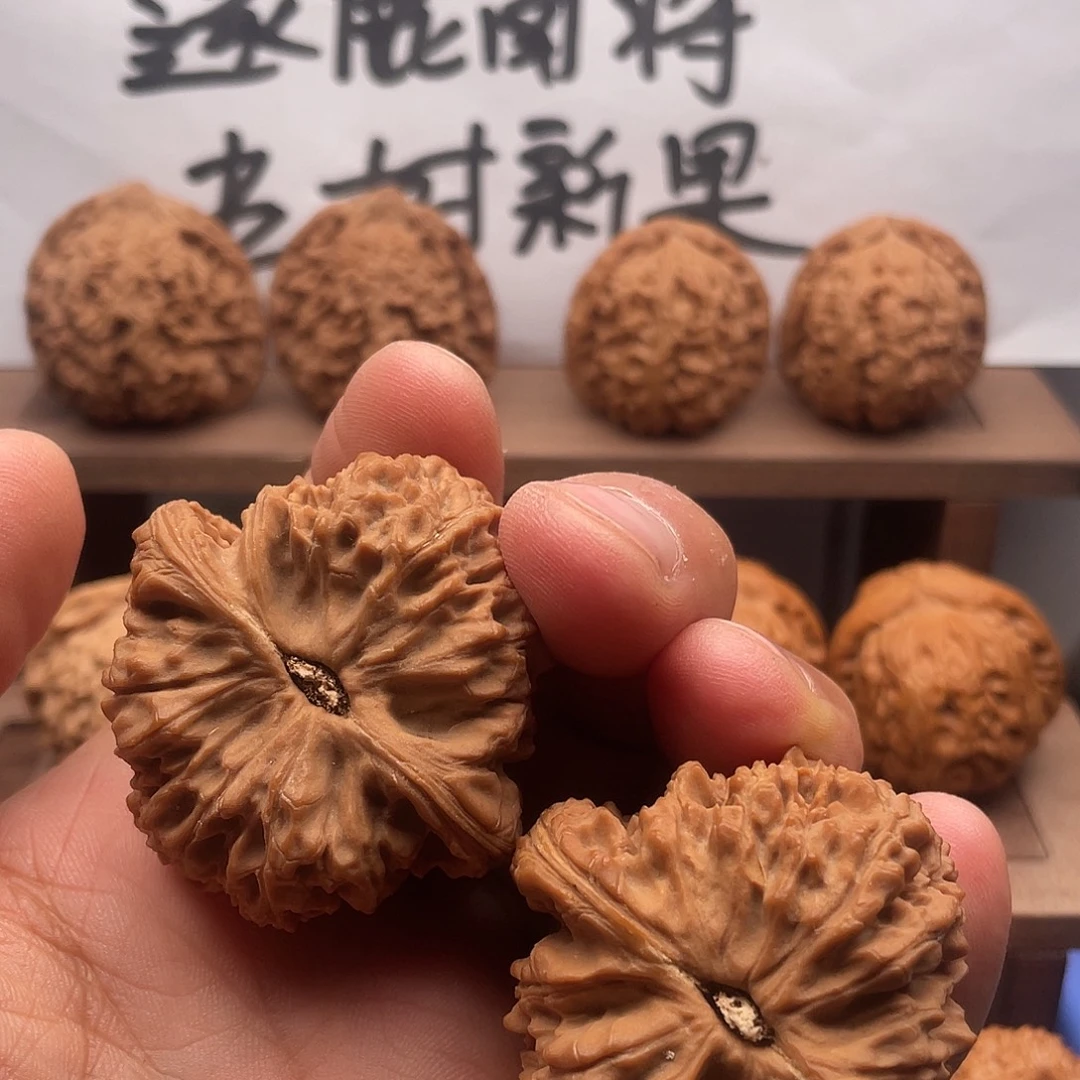 浩***生吊坠桃核南疆石球46/44/40全品无修无黄