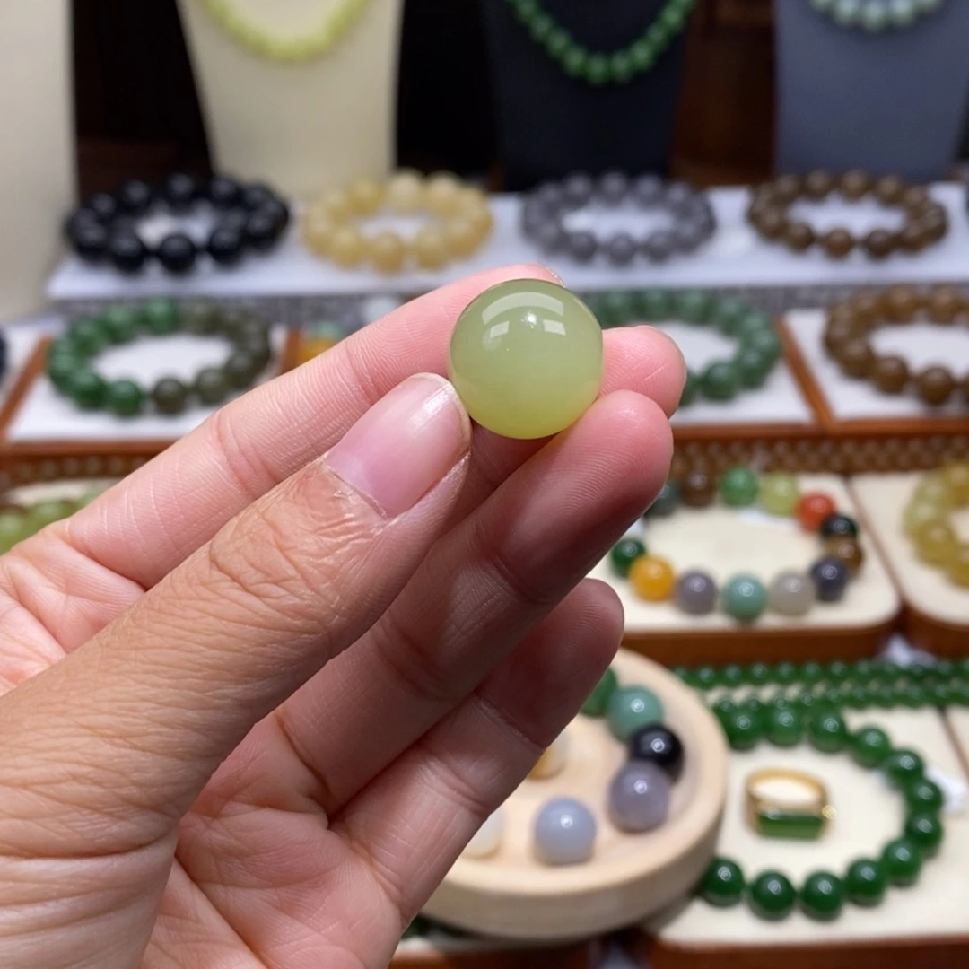 M***g和田玉未镶嵌吊坠(不含链)16打孔不退不换