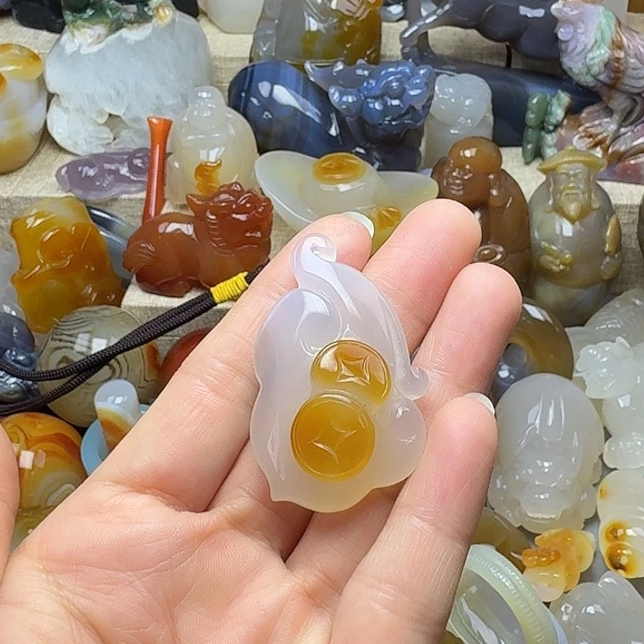 玛瑙/玉髓未镶嵌饰品