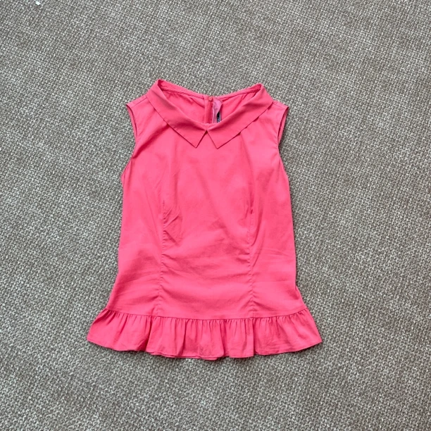 99新 Prada/普拉达 A8828普拉达粉色 短袖 98新 40码