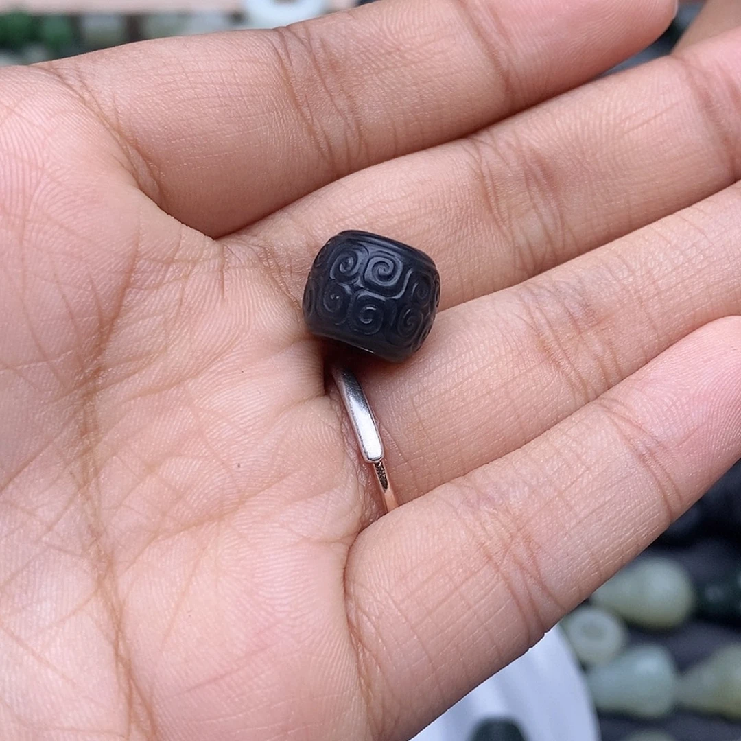 S***e和田玉（糖玉）未镶嵌手链