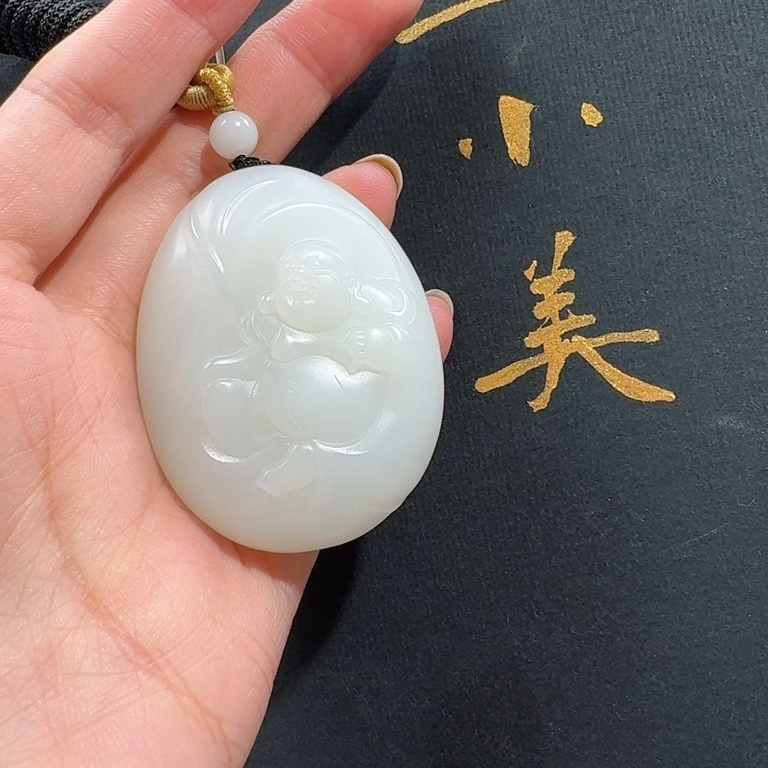 颈饰未镶嵌和田玉米达