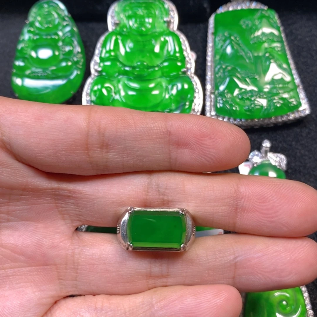 颈饰银S925镶嵌翡翠马鞍戒指