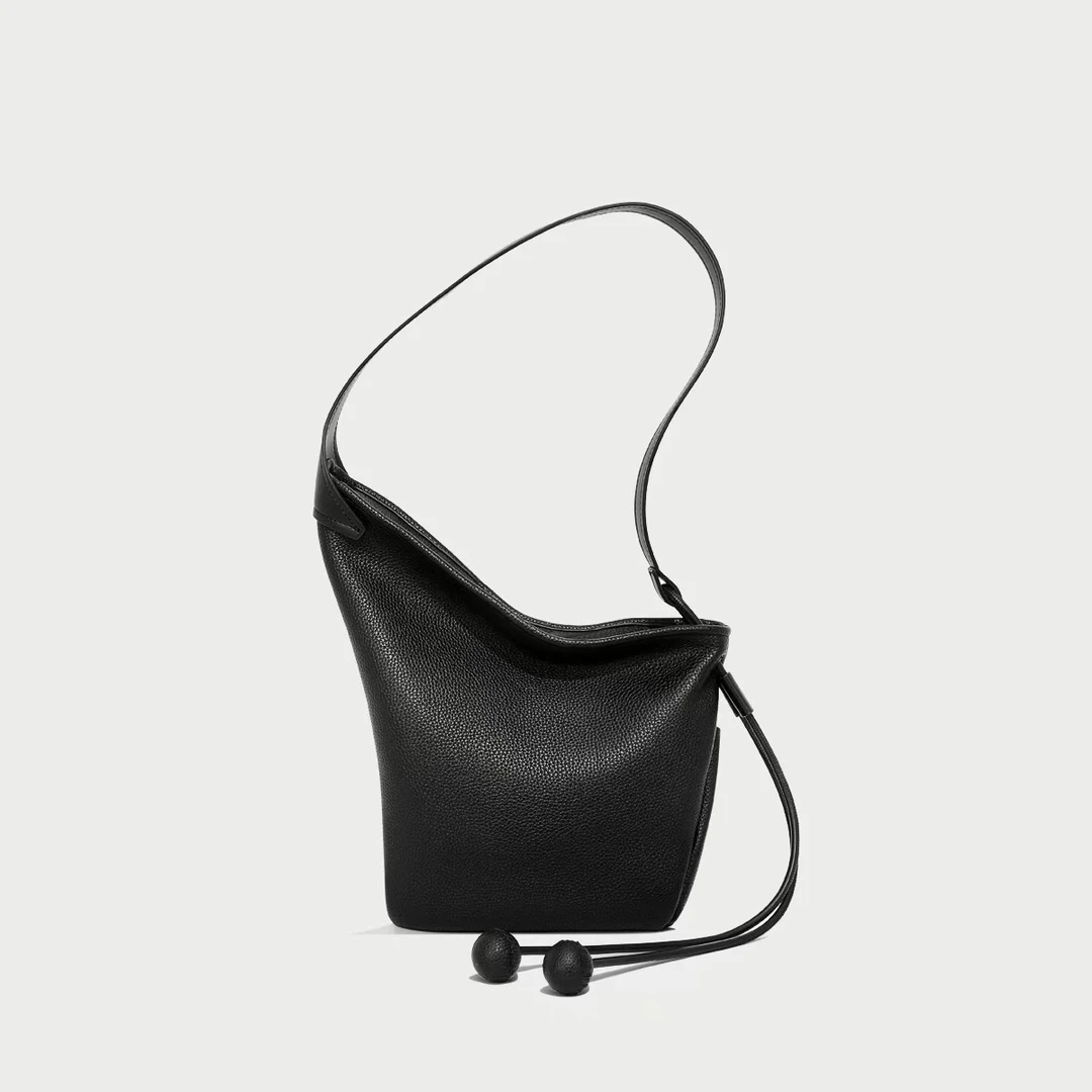 黑色轻奢简约休闲单肩包3907