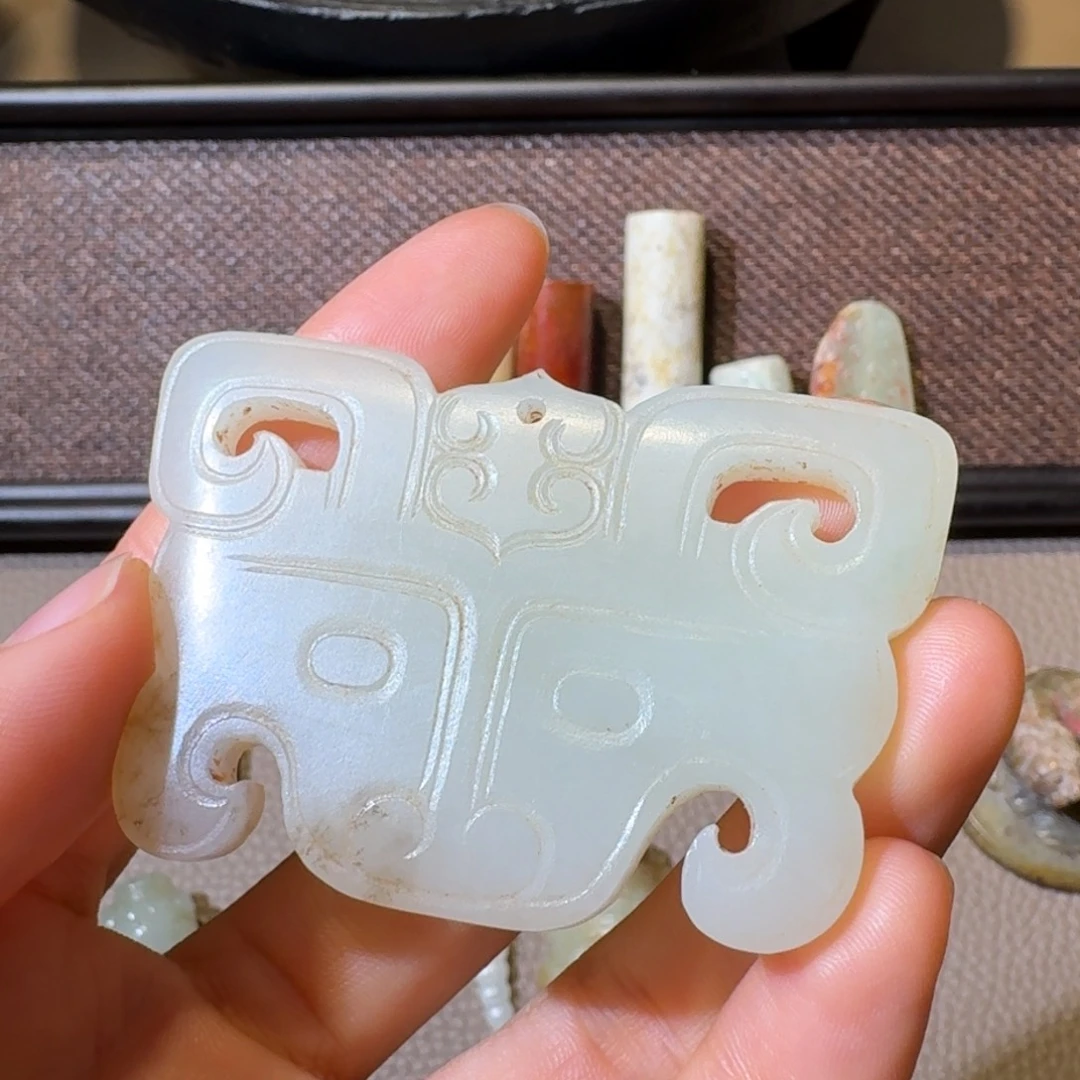 和田玉挂件未镶嵌渭**哥