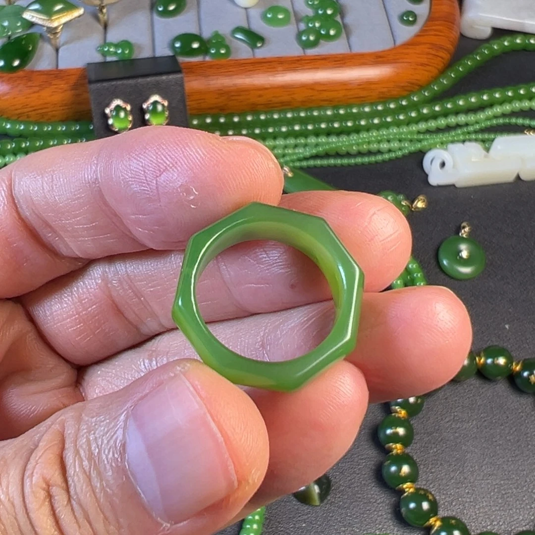 和田玉（碧玉）未镶嵌戒指