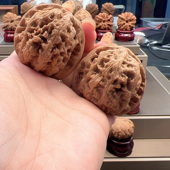 文玩核桃吊坠45 将军膀 v-004