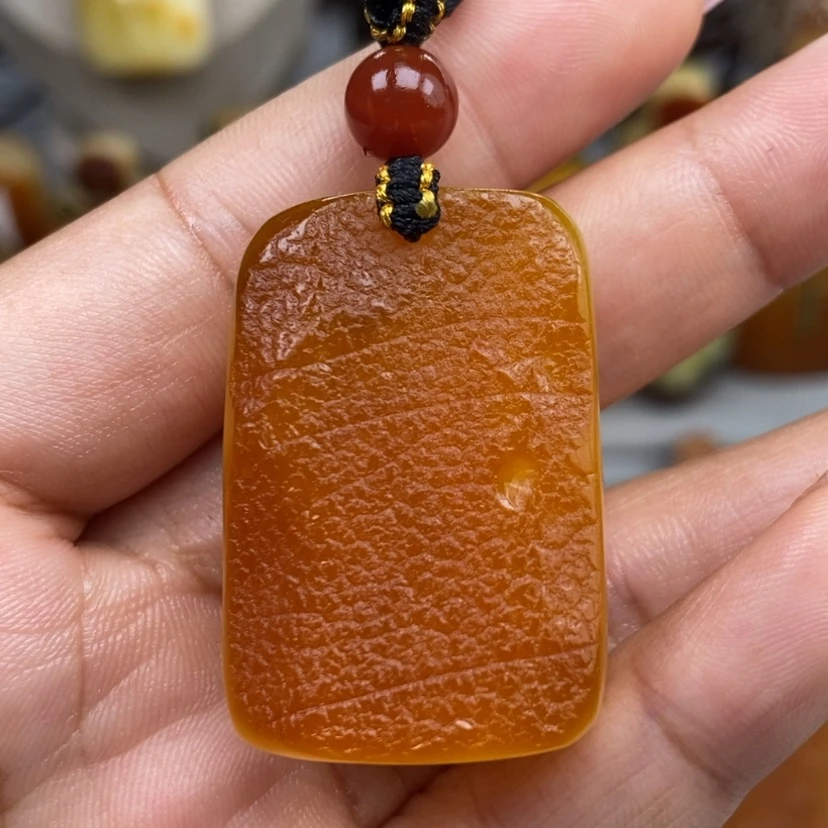 【闪购商品】琥珀颈饰未镶嵌