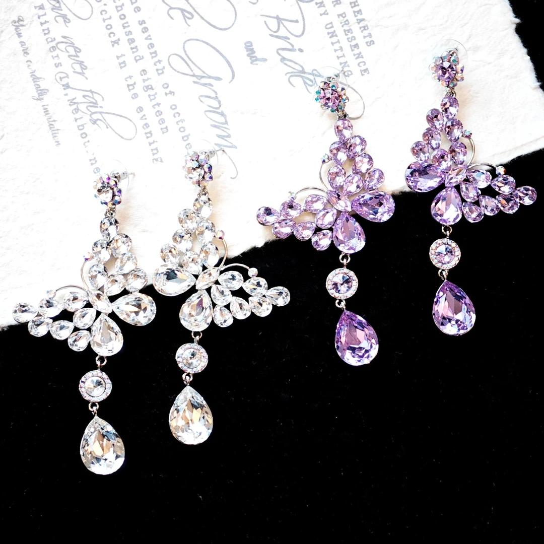 铜合金仿水晶耳饰 轻奢时尚优雅气质高级感超闪百搭耳饰