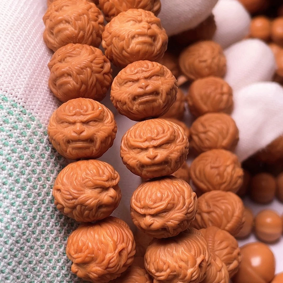 吊坠猴头核桃?*大圣