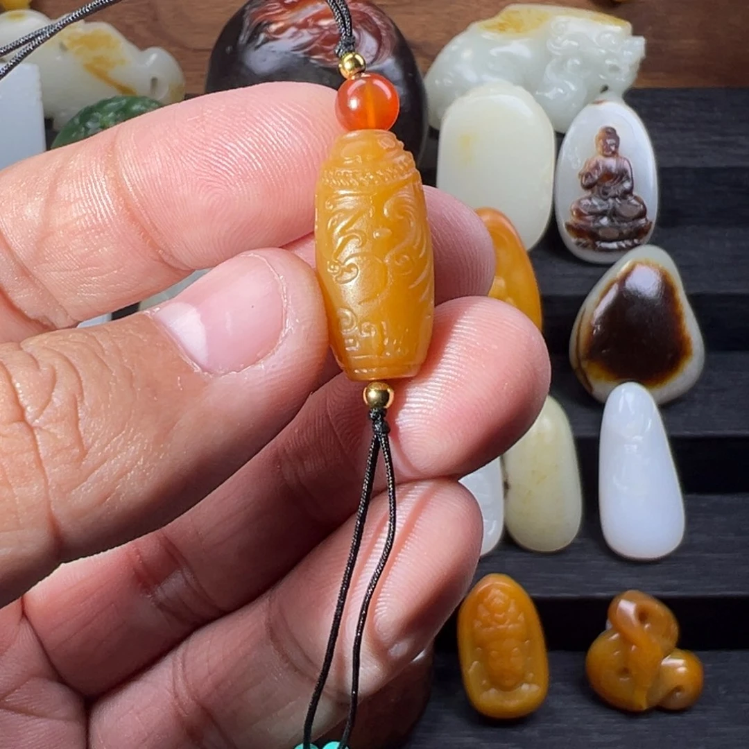 和田玉颈饰未镶嵌黎**雪