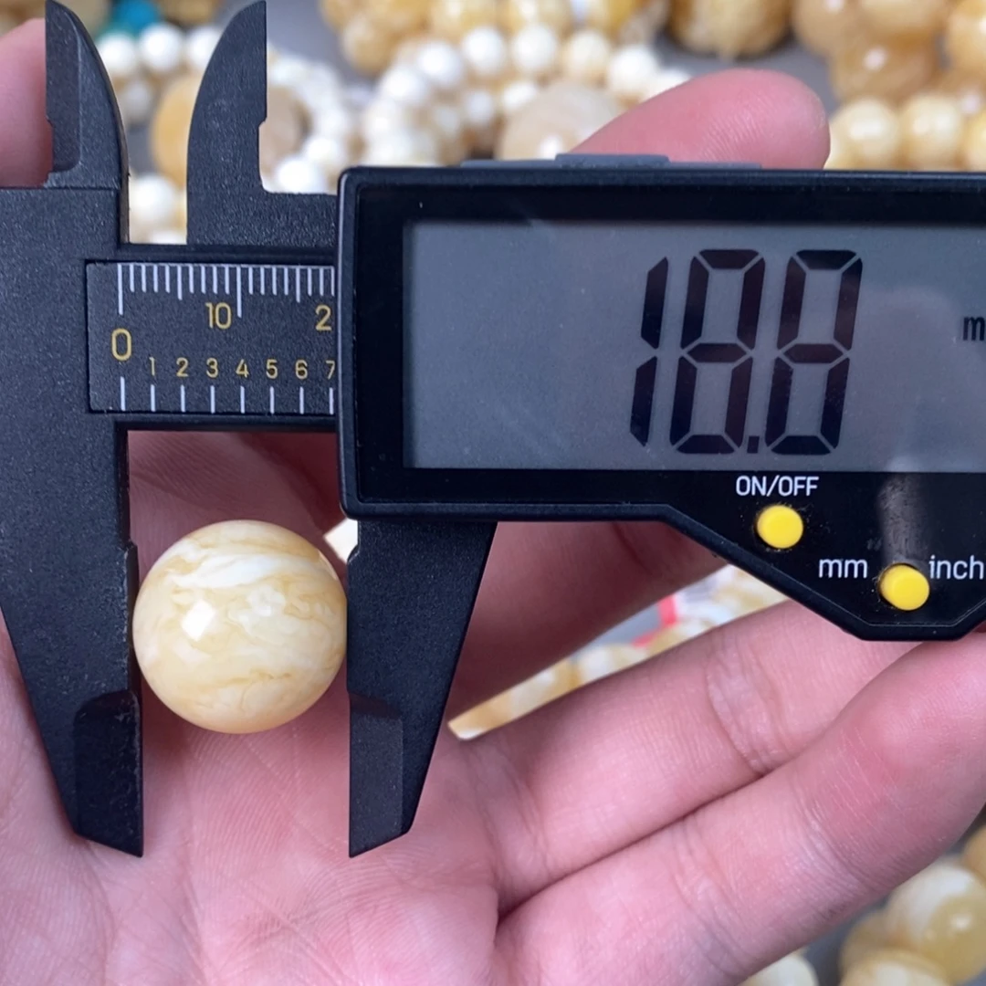 笑***云琥珀未镶嵌珠宝奇石