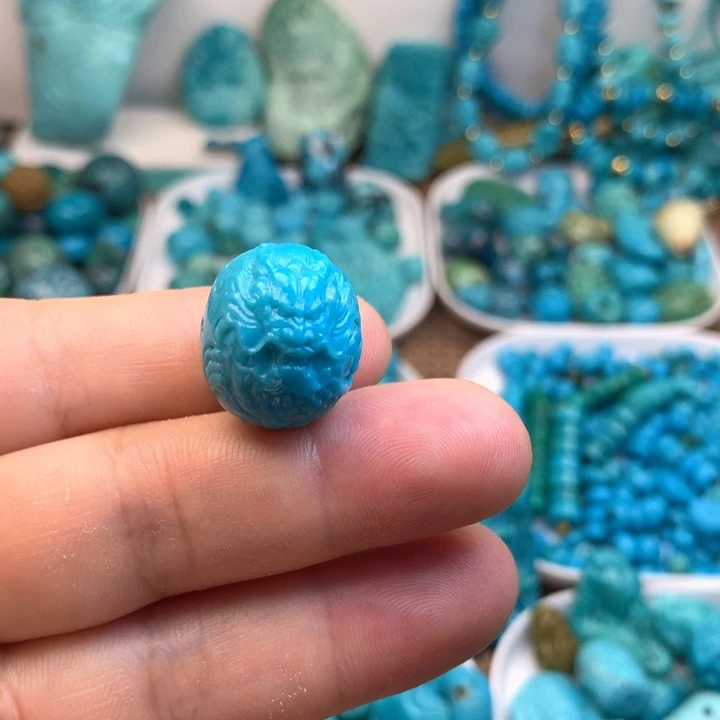 绿松石未镶嵌挂件