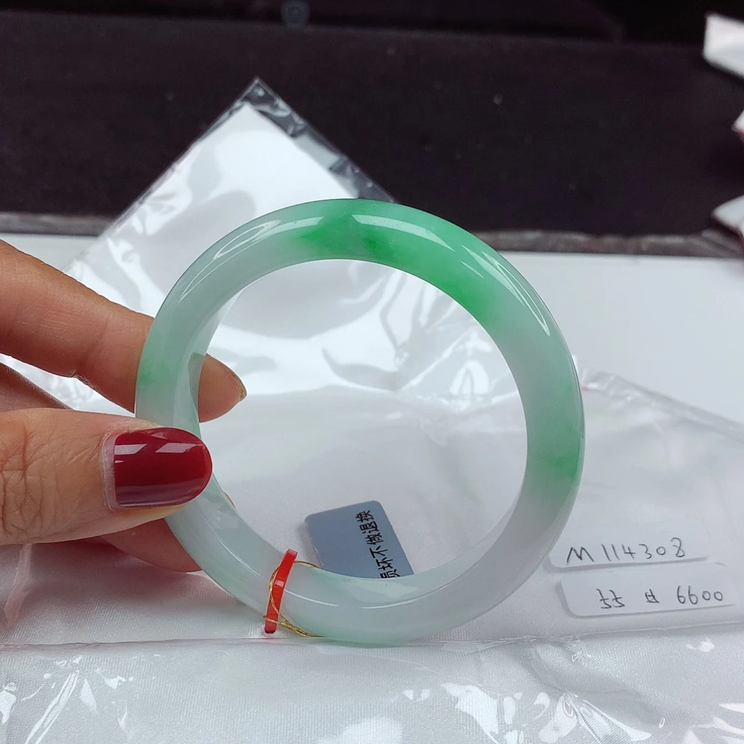 翡翠手镯未镶嵌55圈4308