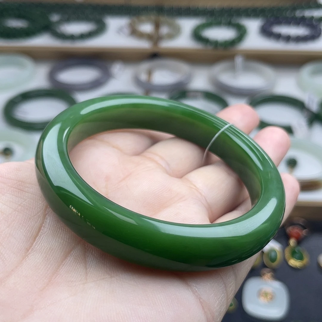 和田玉（碧玉）手镯未镶嵌