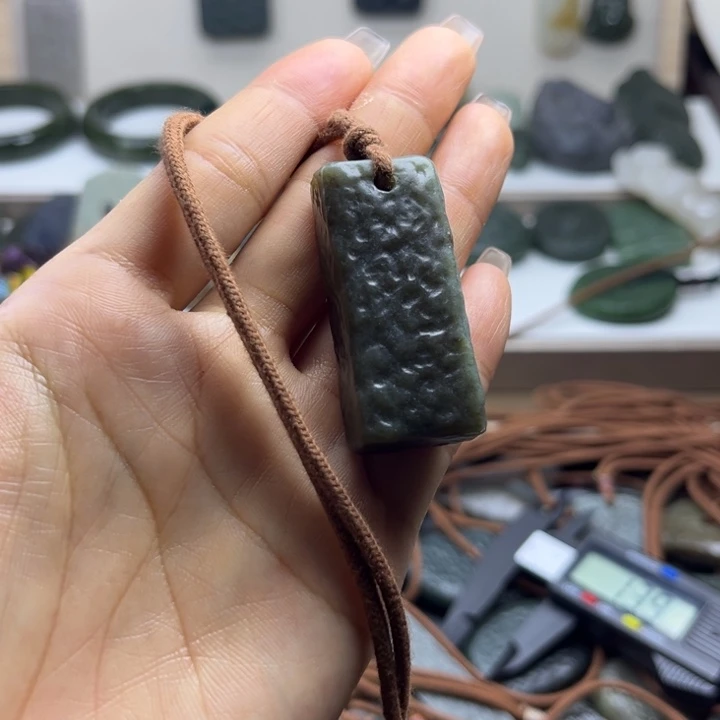 和田玉（糖玉）未镶嵌颈饰