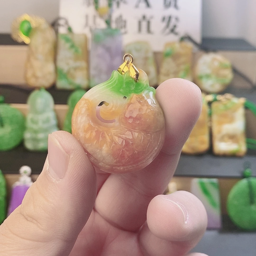 翡翠银S925镶嵌吊坠(赠链)