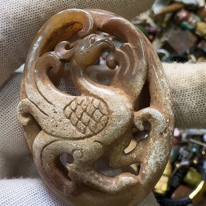 和田玉未镶嵌挂件