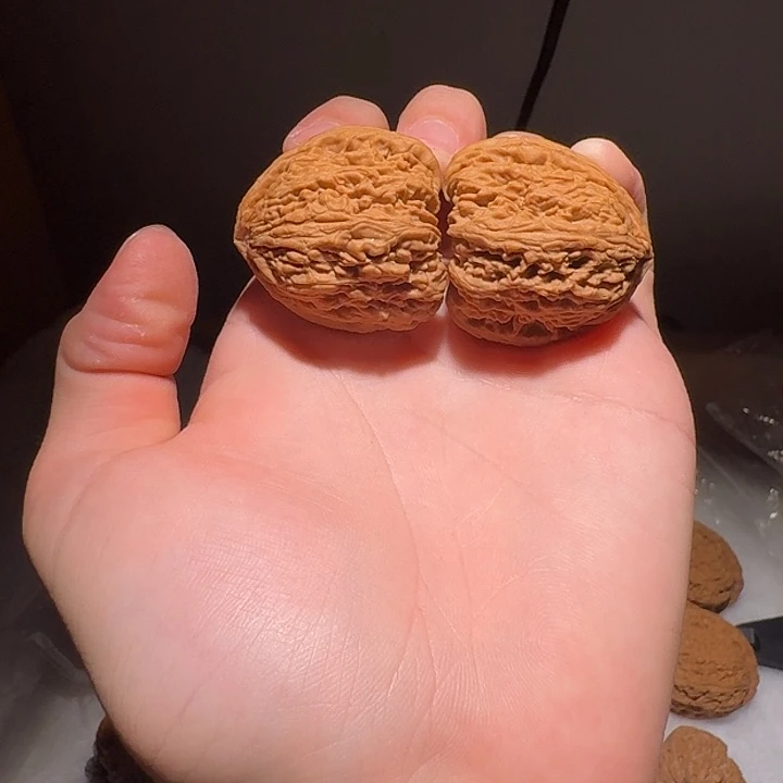 瑞***套吊坠文玩核桃野生南疆
