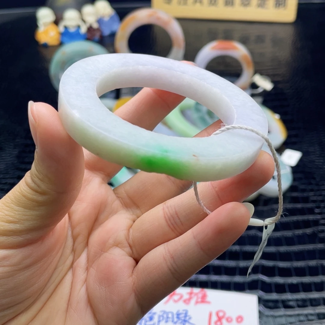 未镶嵌翡翠定制翡翠