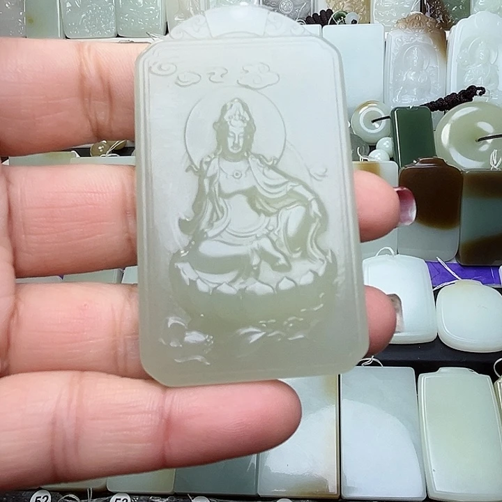 颈饰未镶嵌和田玉