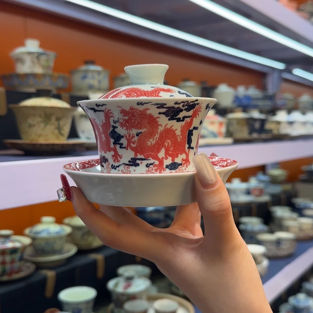 我在外面吃饭呢你在哪