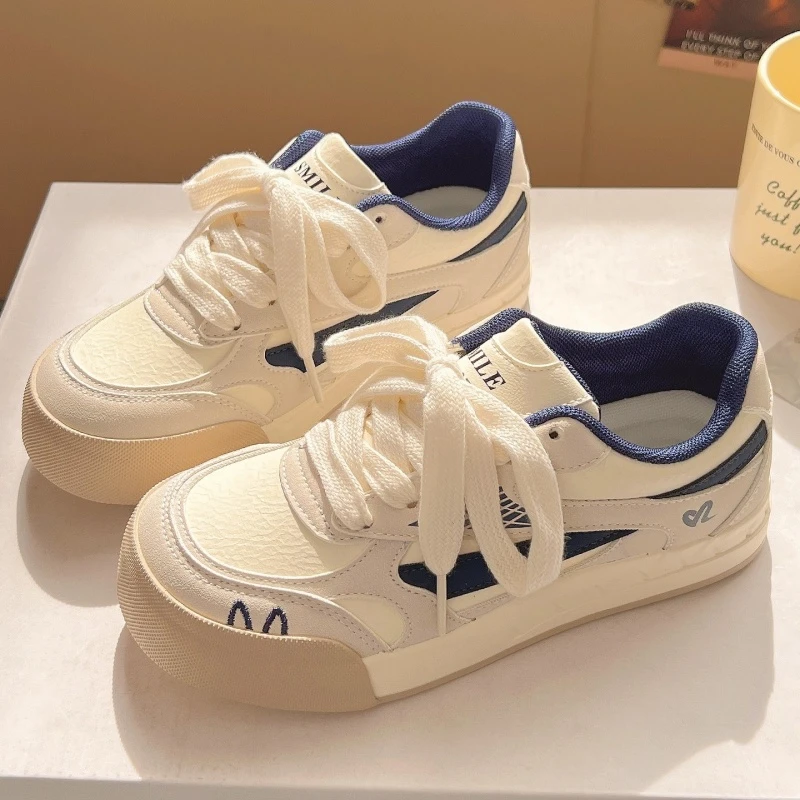 2025新款厚底板鞋女透气百搭chic小白鞋女配阔腿裤复古休闲德训鞋