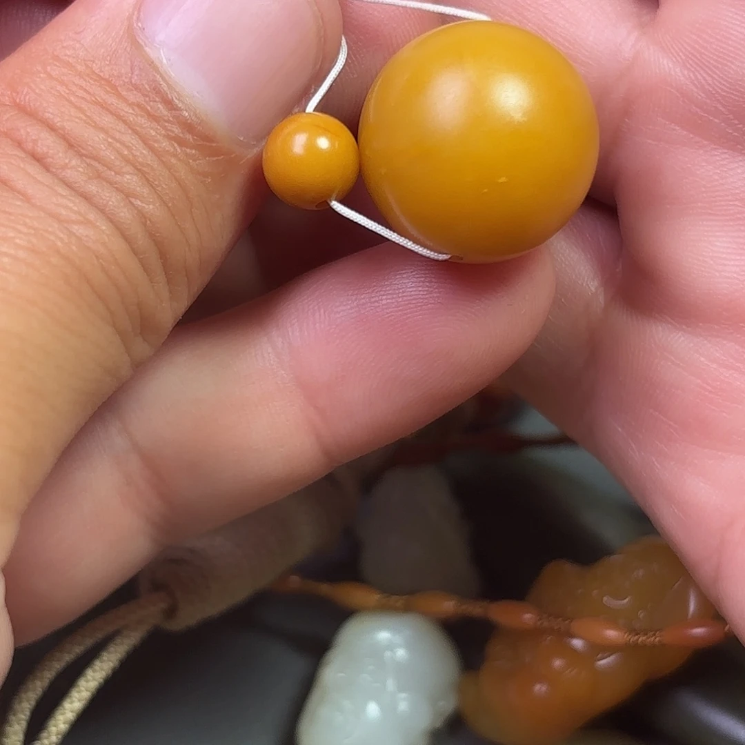 坚***持只买单纯的吊坠，没带链子，属的性质。