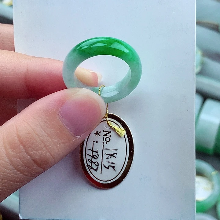 翡翠未镶嵌戒指14.15号