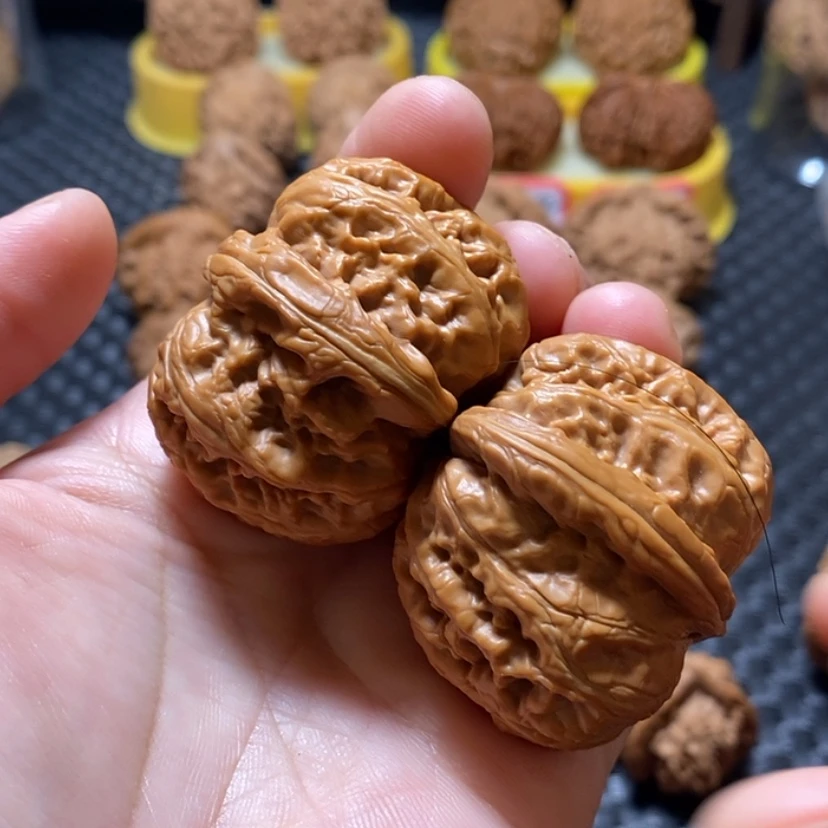 【闪购商品】文玩核桃吊坠元宝