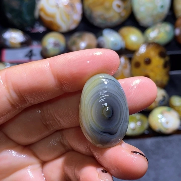 未镶嵌玛瑙/玉髓珠宝奇石