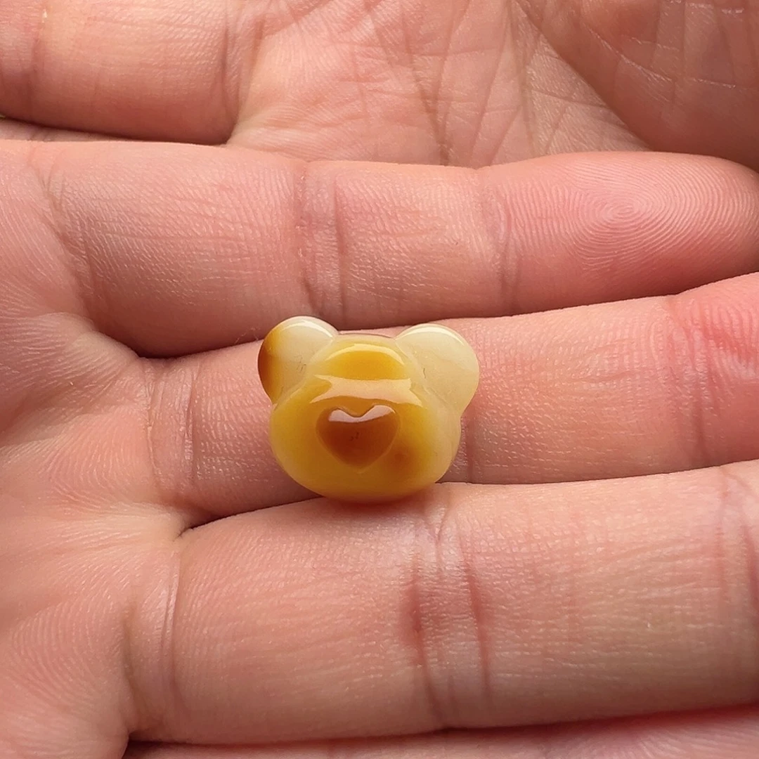 蜜蜡未镶嵌颈饰熊头提溜（打孔不退换）