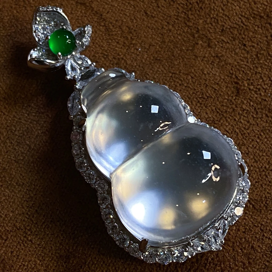 suichen/穗辰天然石英质玉饱满厚装手工雕刻封底起刚大葫芦吊坠