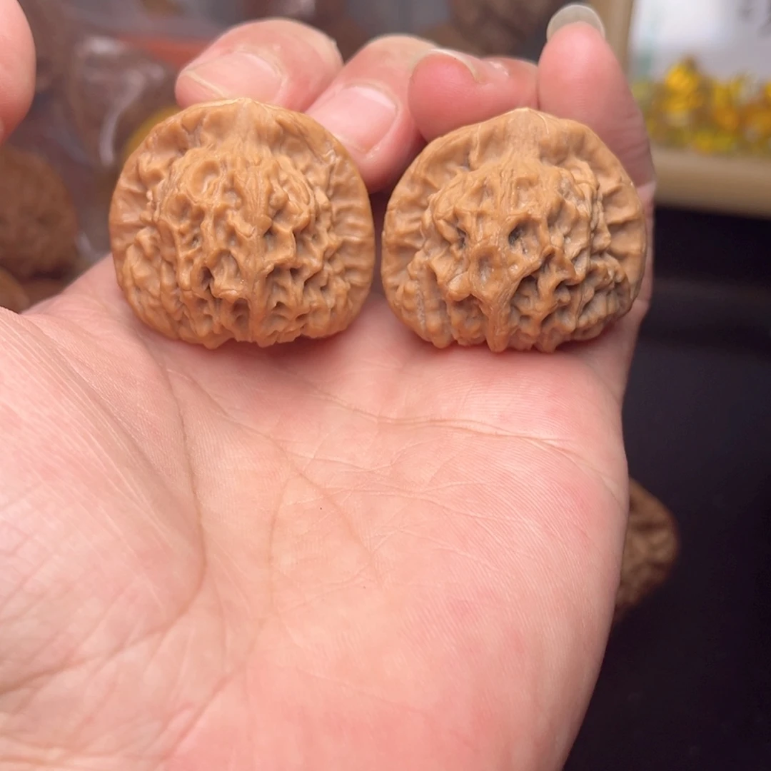 把件文玩核桃36天地 小黄尖