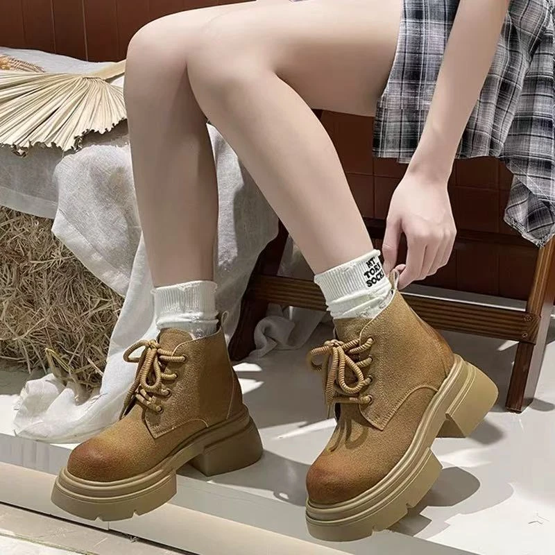 A9843 马丁靴女2025新款厚底增高鞋短靴粗跟黑色女鞋英伦风小皮鞋