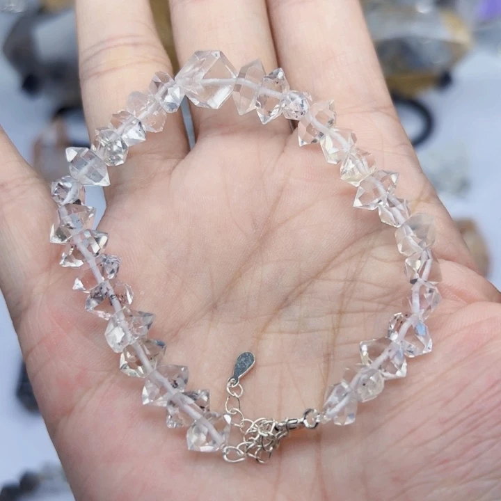 水晶手链未镶嵌闪灵钻手链