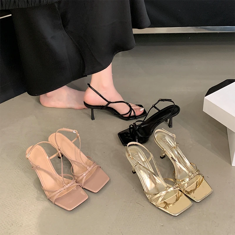 黑色细带露趾罗马凉鞋女2025年春夏新款百搭方头细跟一字带凉拖鞋