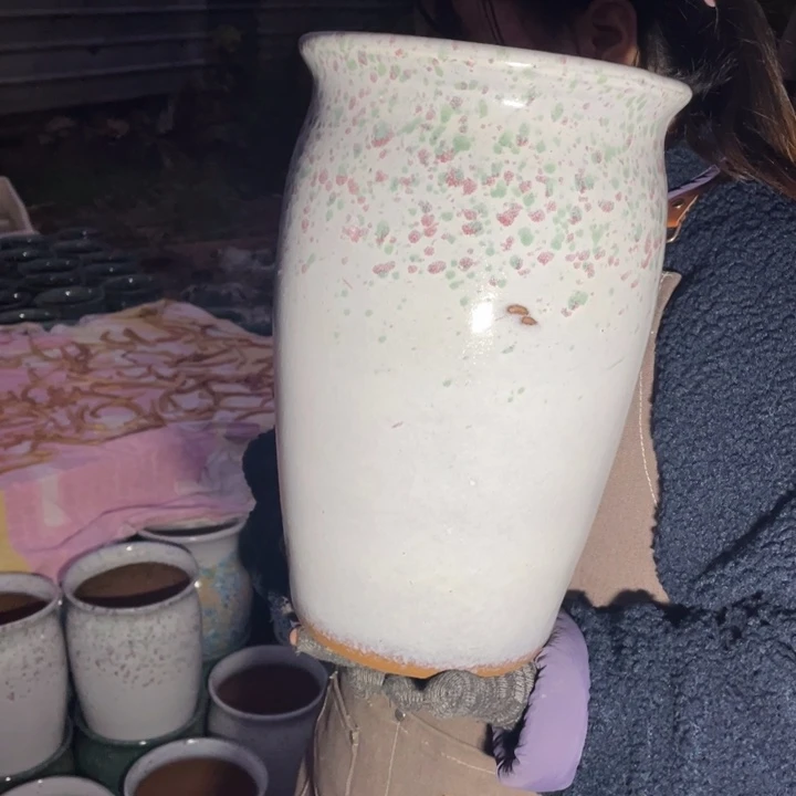 花盆紫砂口20高33瑕疵瑕疵