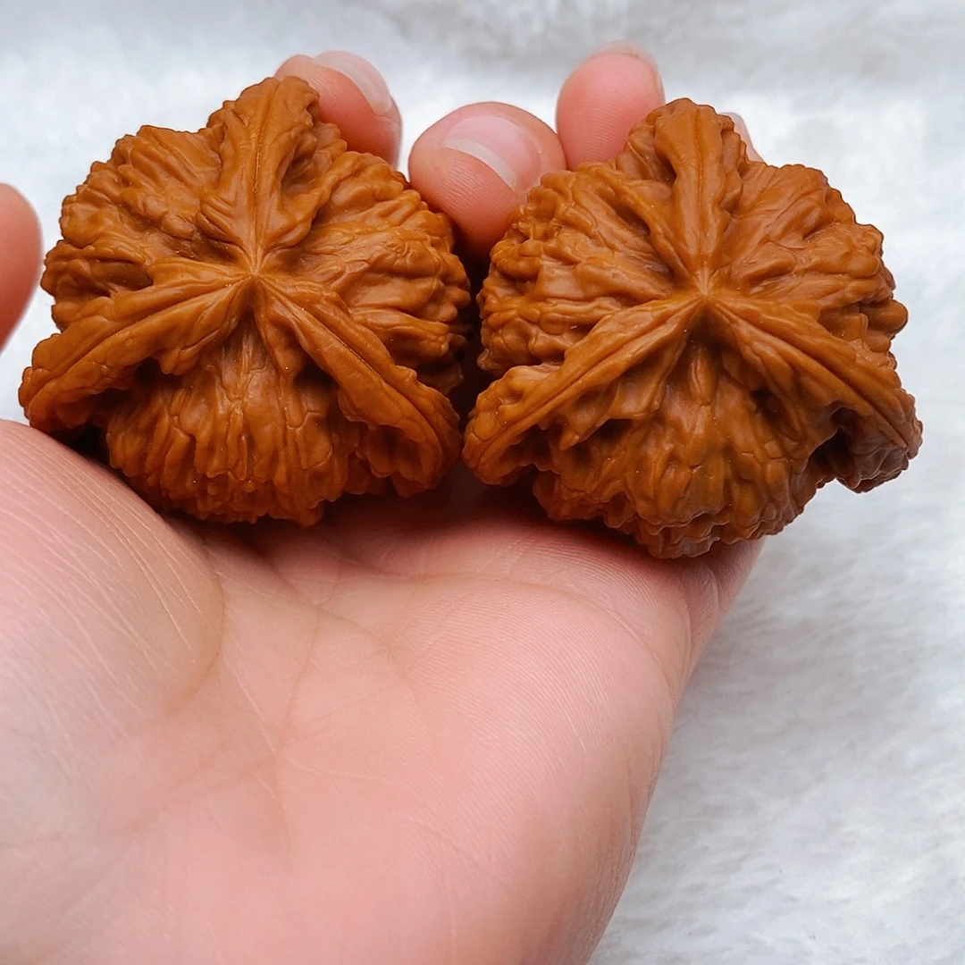 （***桑文玩核桃吊坠三棱