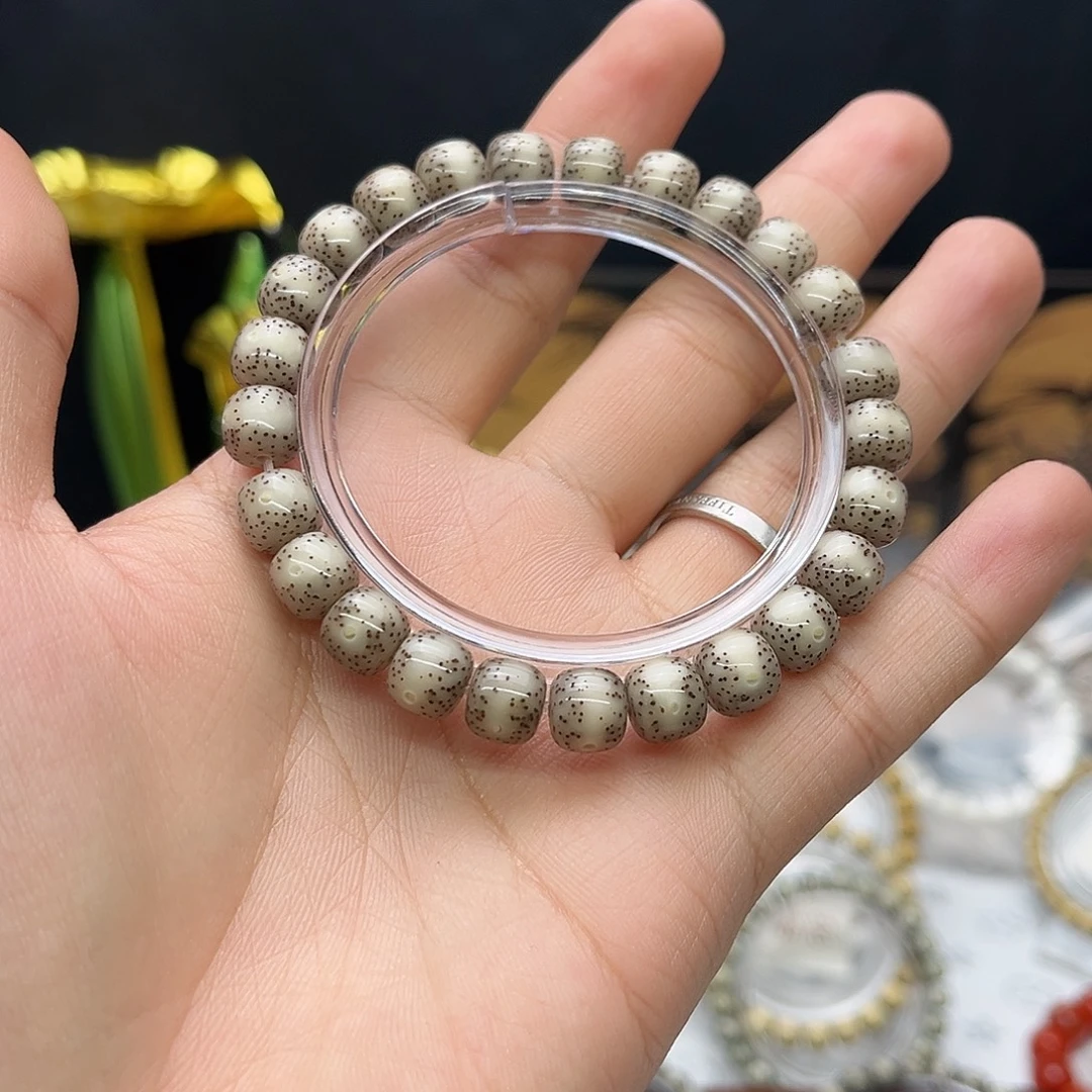 携***阳手串星月菩提一线天玉化料