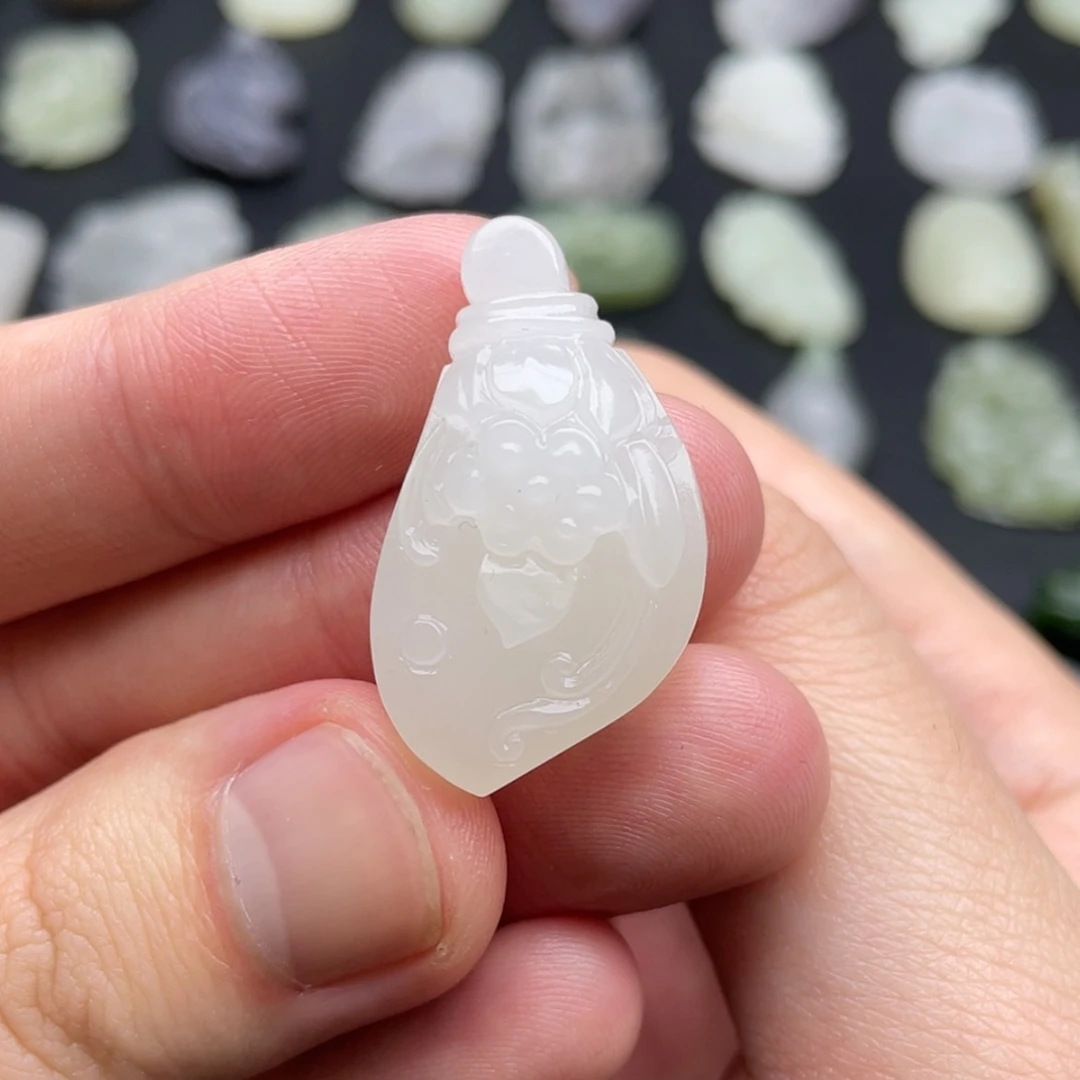 【闪购商品】颈饰未镶嵌和田玉