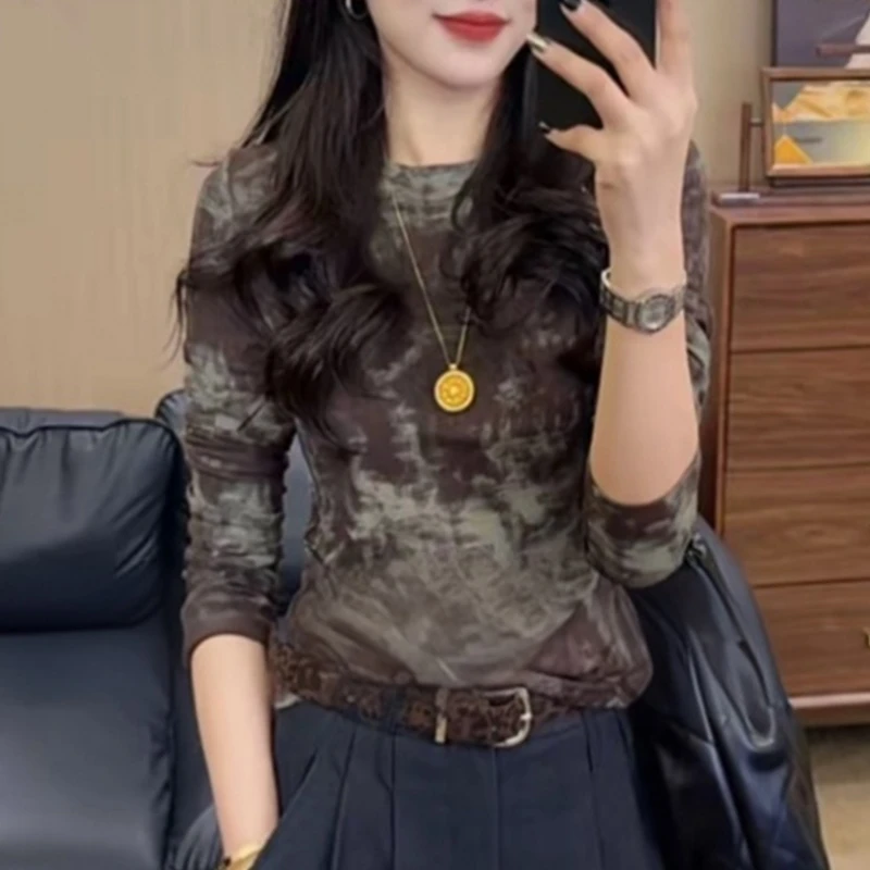 【时尚派对】秋季新款修身显瘦减龄小衫扎染设计感时尚百搭特色上衣