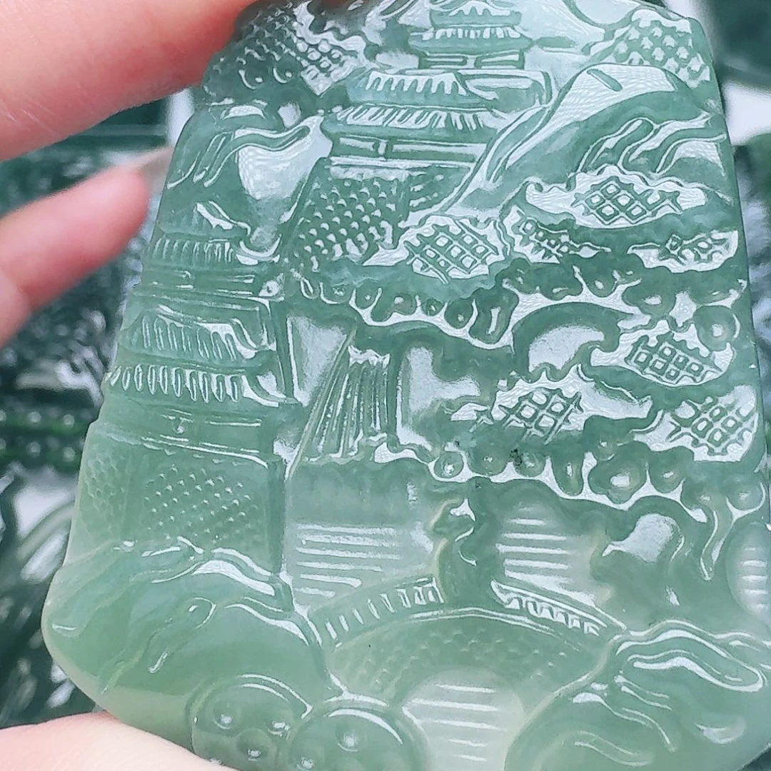 翡翠未镶嵌颈饰天然的A货翡翠多样性发其一