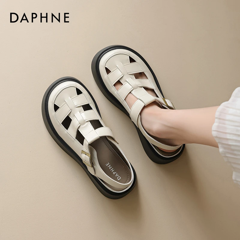 达芙妮罗马凉鞋女2025新款秋冬包头猪笼外穿软底配裙子休闲凉拖鞋