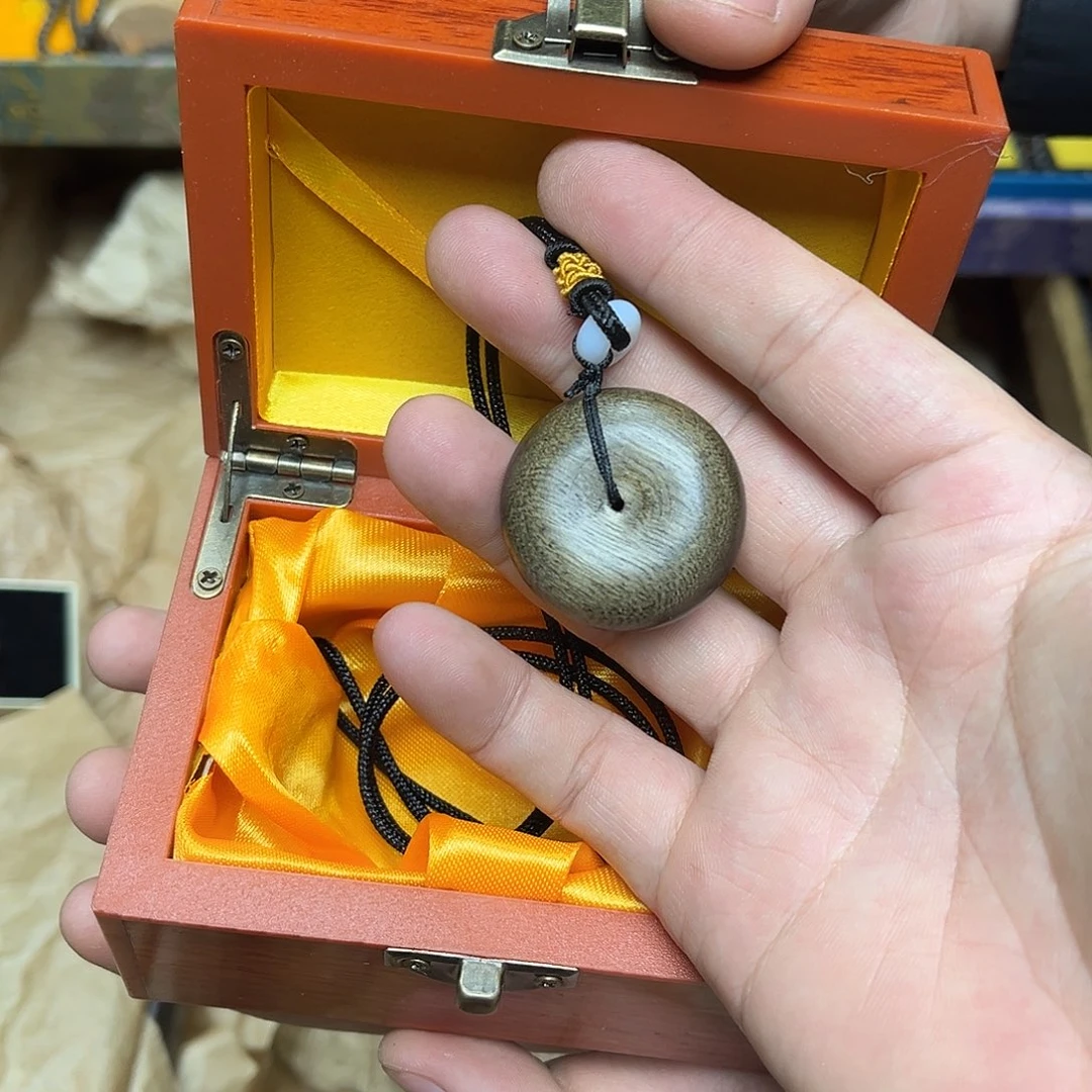 大叶紫檀（黑酸枝木类）