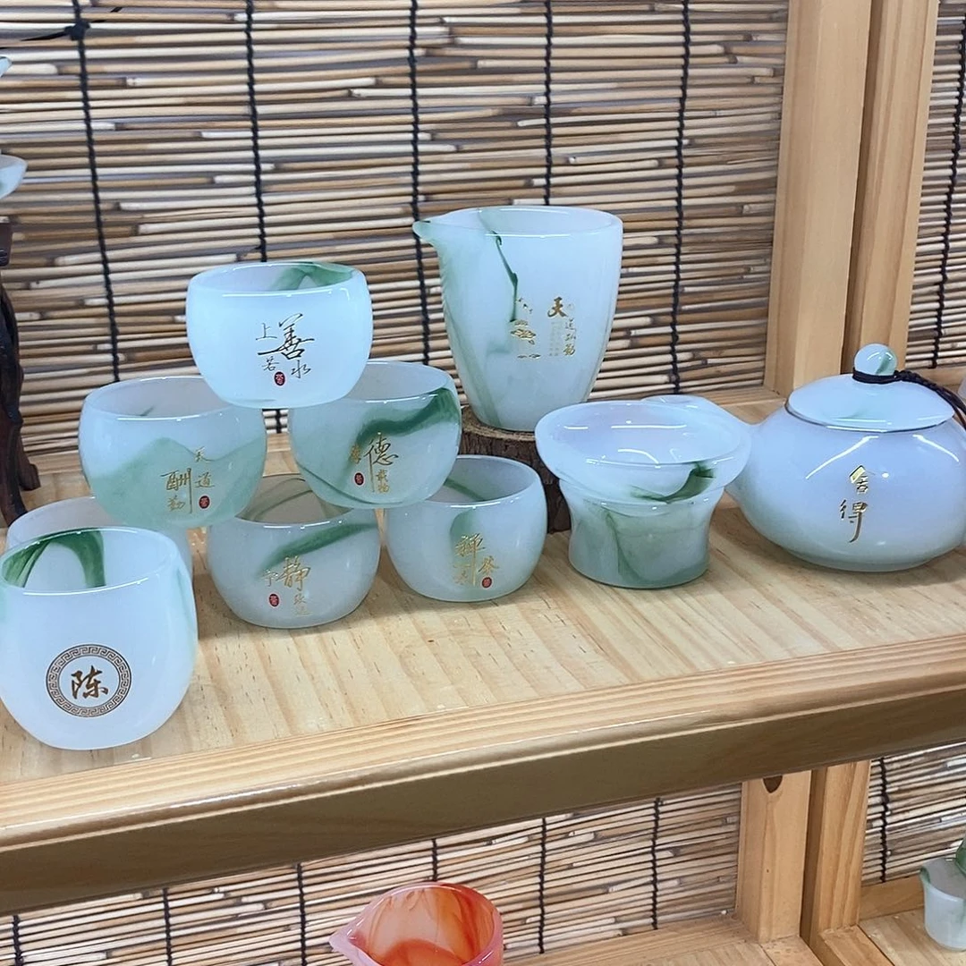 A**赢飘绿一套，主人杯刻符，盖碗换茶壶