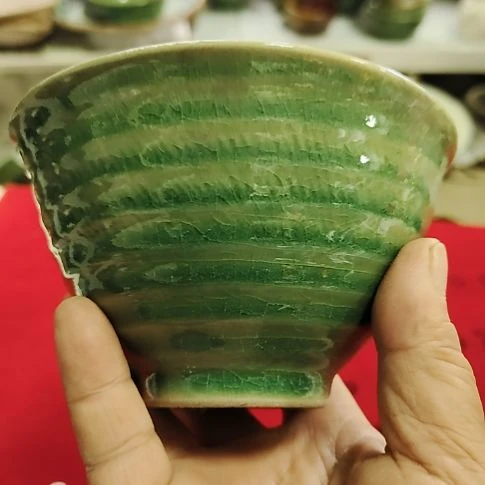 瓷片瓷片，各种摆件，沙锅！