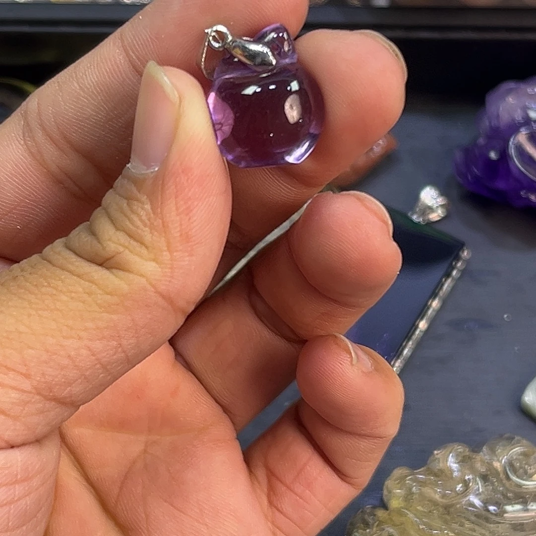 J***e未镶嵌颈饰水晶紫晶